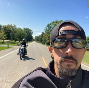 Meet your Posher, Eric